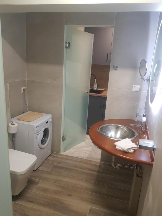 Limonero New City Apartment 2 With Private Parking Lefkáda Eksteriør bilde